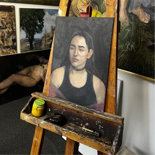 artista-pintando-con-tiza